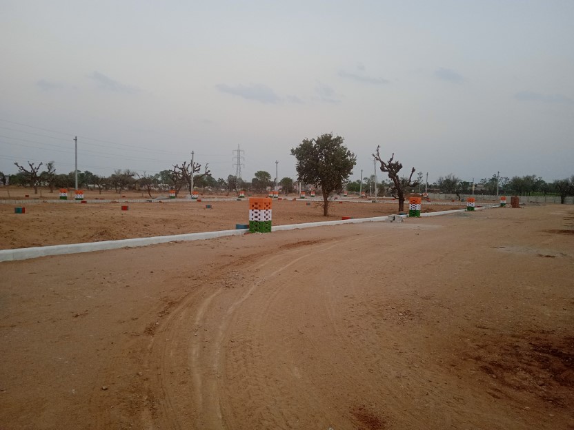 200 Gaj UIT Approved Plot in Sikar for Sale