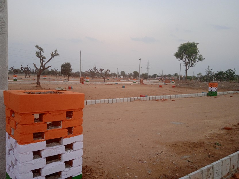 200 Gaj UIT Approved Plot in Sikar for Sale